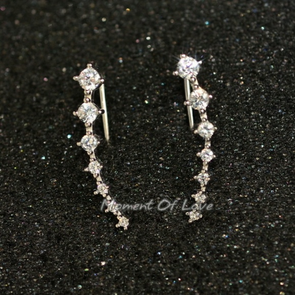 🔴 BLACK FRIDAY | Diamond Babysbreath Ear Cuff - Picture 2 of 3